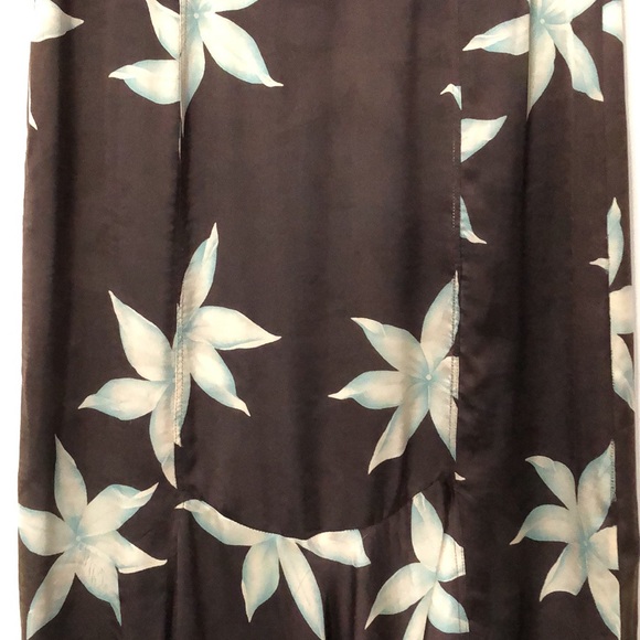 Anne Klein Dark Brown Silk Flowy Skirt w/Lillies - Picture 8 of 15